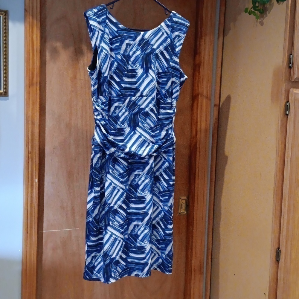Nine West Blue and White Printed Midi Dress